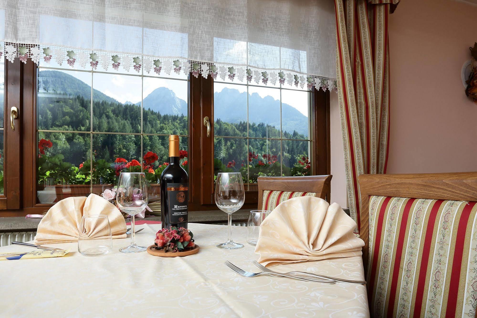 Hotel Al Sole Fusine in Valromana Zewnętrze zdjęcie