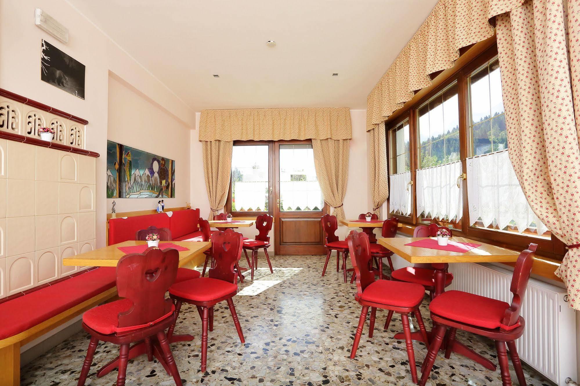 Hotel Al Sole Fusine in Valromana Zewnętrze zdjęcie